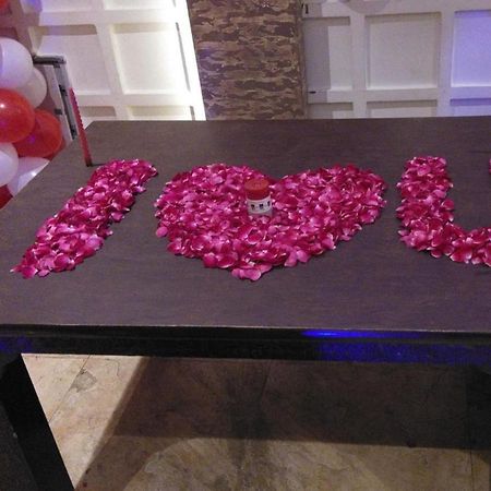 Mirzāpur Hotel Yash Inn מראה חיצוני תמונה
