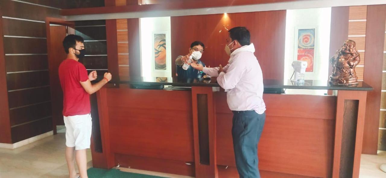 Mirzāpur Hotel Yash Inn מראה חיצוני תמונה