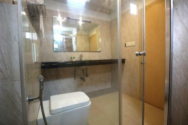 Mirzāpur Hotel Yash Inn מראה חיצוני תמונה