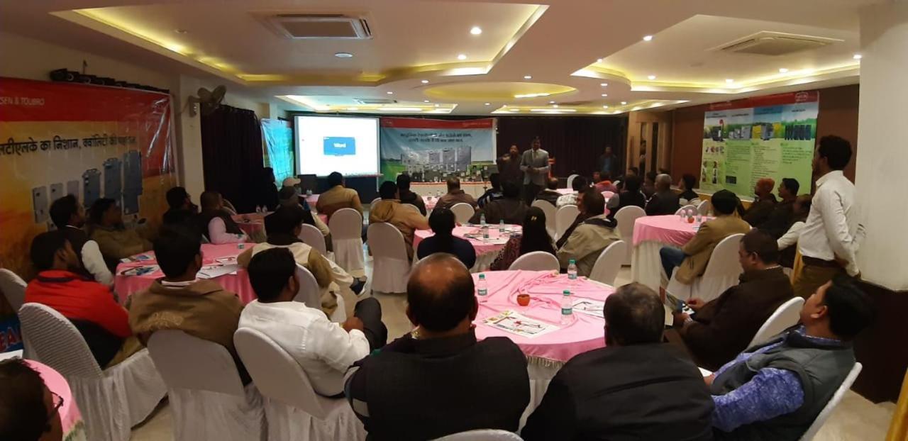 Mirzāpur Hotel Yash Inn מראה חיצוני תמונה