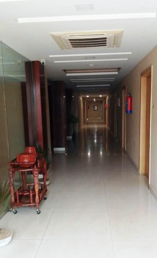 Mirzāpur Hotel Yash Inn מראה חיצוני תמונה